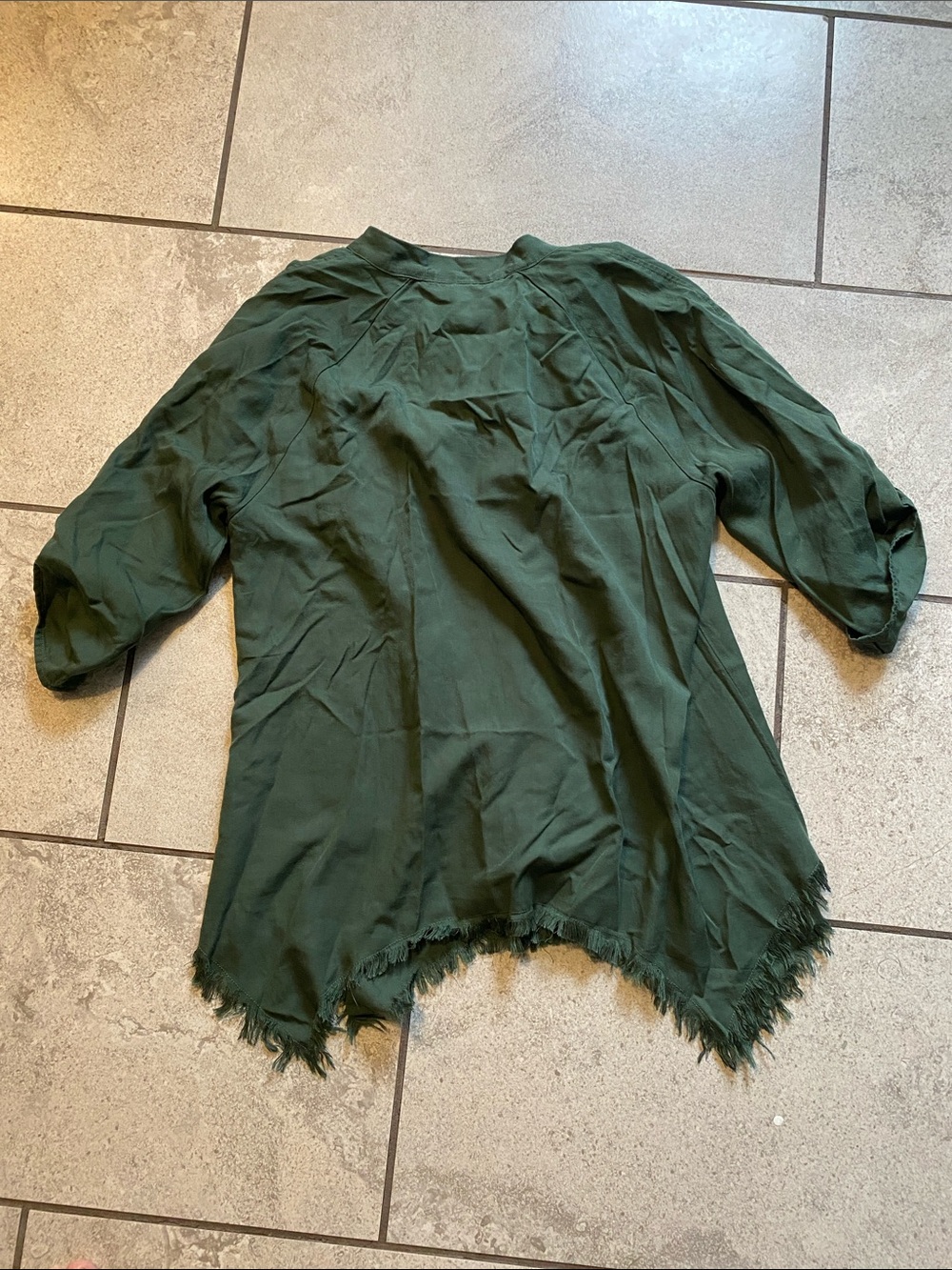 Women's Forest Green Button-Front Frayed Hem Shirt - Picture 8 of 9
